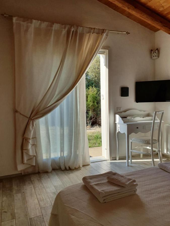 Nacchinono Bed & Breakfast Олбия Екстериор снимка
