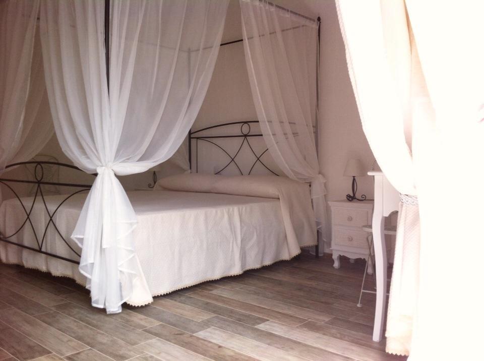 Nacchinono Bed & Breakfast Олбия Екстериор снимка