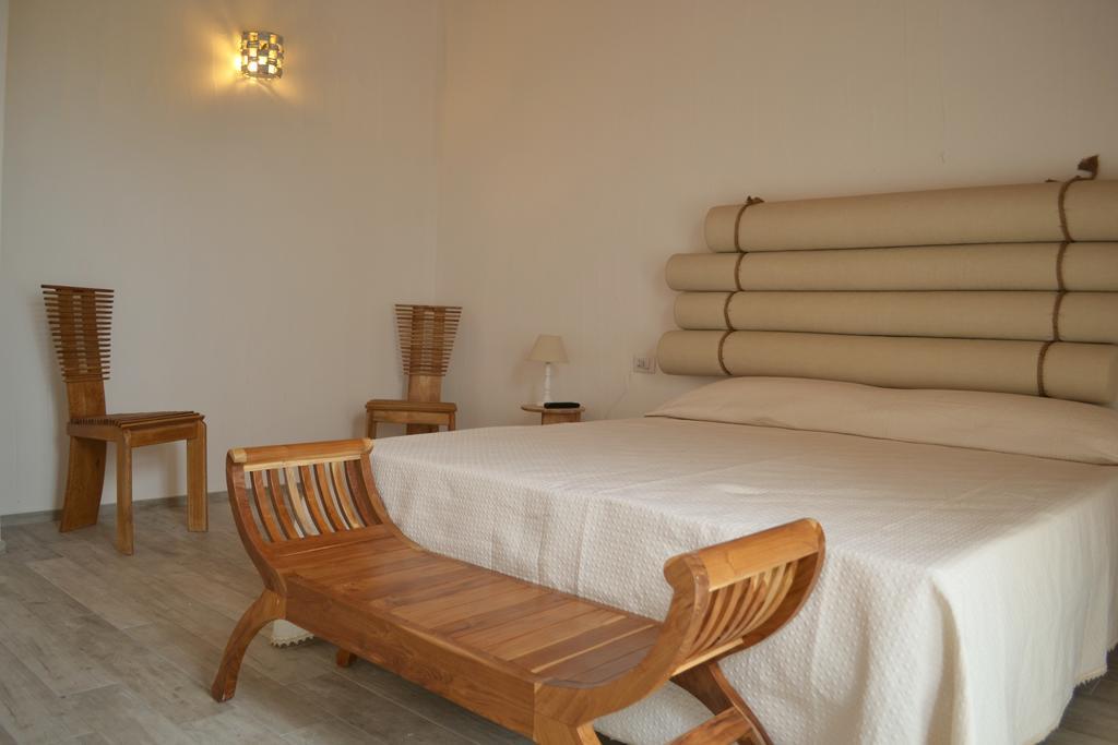 Nacchinono Bed & Breakfast Олбия Екстериор снимка