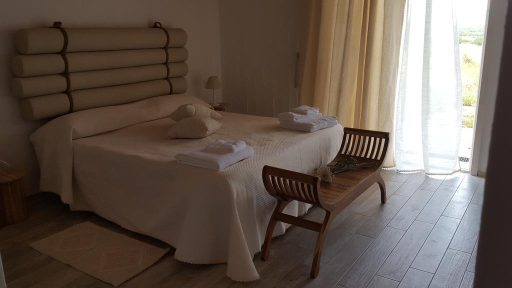 Nacchinono Bed & Breakfast Олбия Екстериор снимка