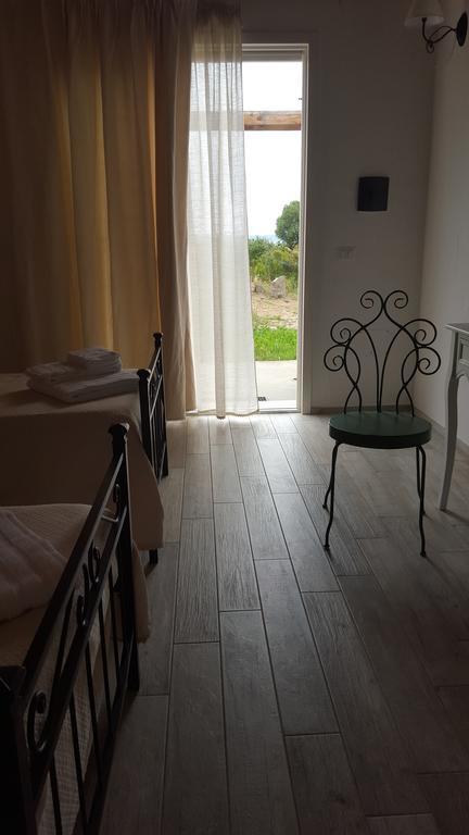 Nacchinono Bed & Breakfast Олбия Екстериор снимка