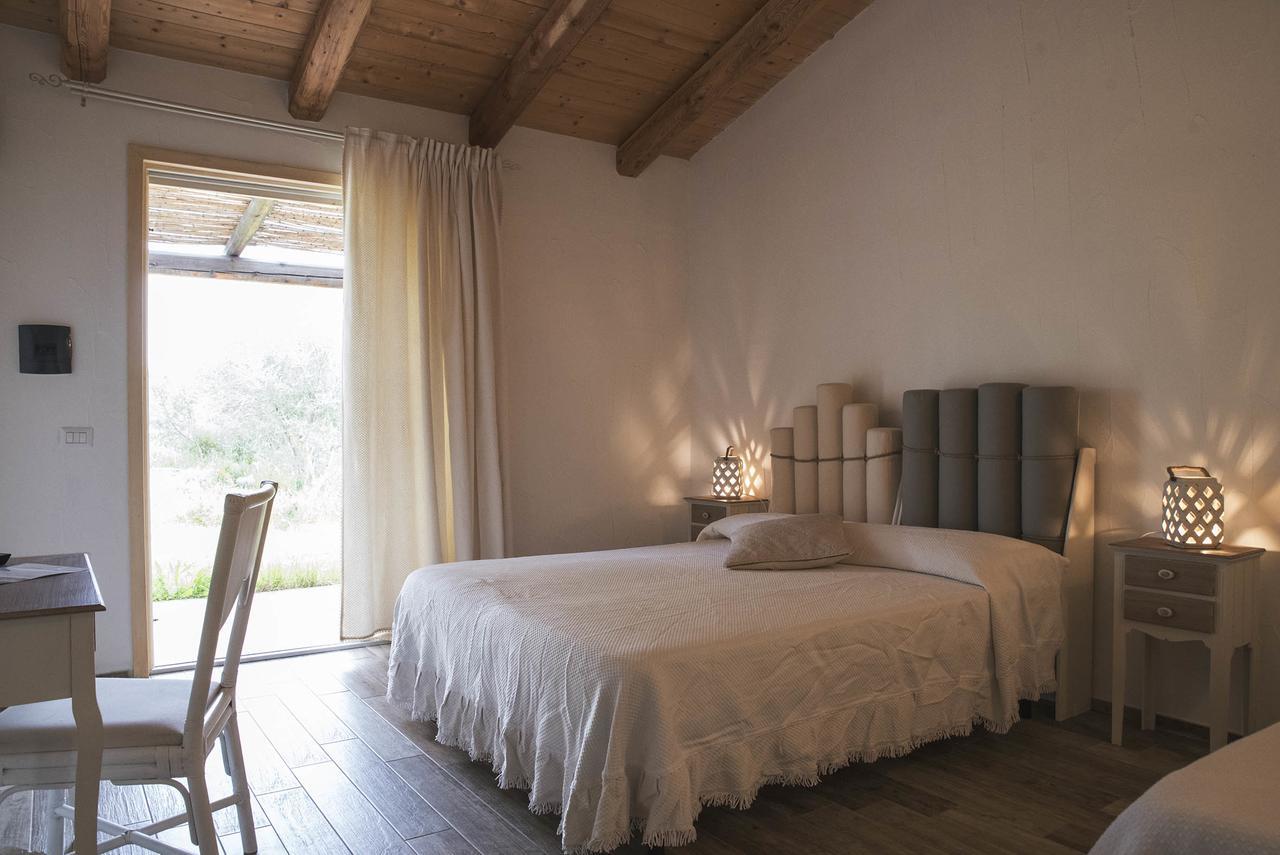 Nacchinono Bed & Breakfast Олбия Екстериор снимка
